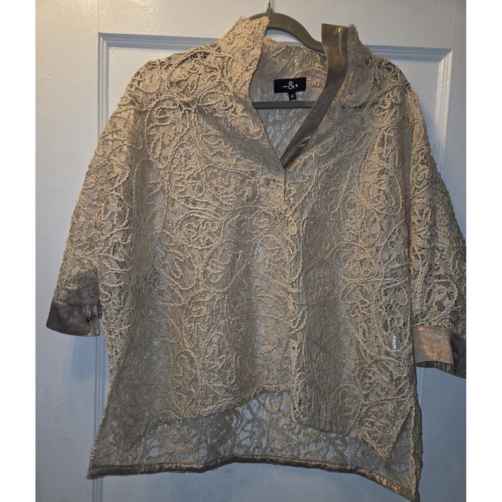 Dash and Dot Beige Lace Embroidered Collared 3/4 Sleeve Women's Blouse M